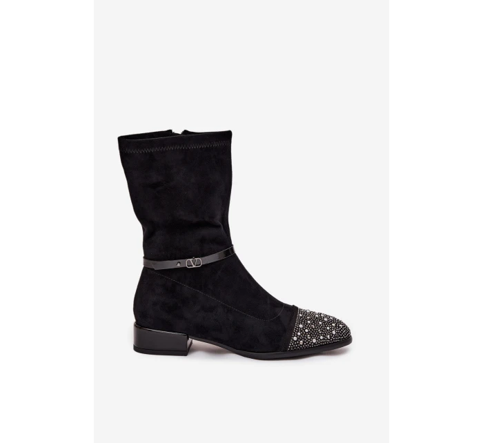 Dámské kotníkové boty na nízkém podpatku s ozdobou a páskem D&A MR52-165 Černé