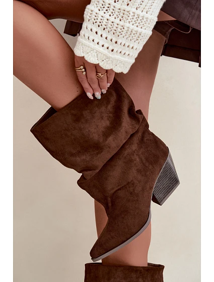Dámské kotníkové boty na podpatku s elastickým hnědé model 22320578 - Boto Dámské kotníkové boty na podpatku s elastickým hnědé model 22320578 - Boto