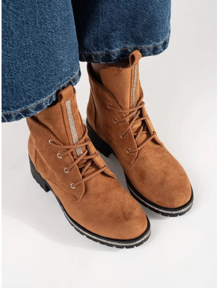 Designové dámské   kotníčkové boty bez podpatku