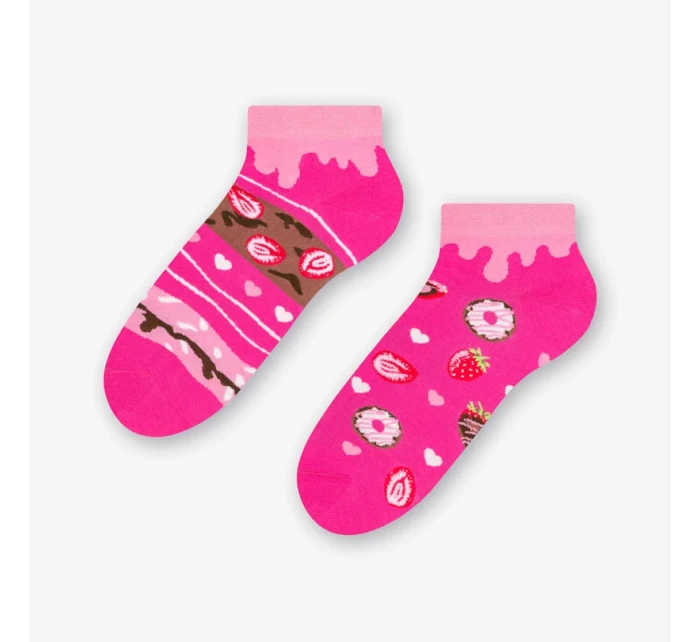 Krátké asymetrické dámské ponožky 034