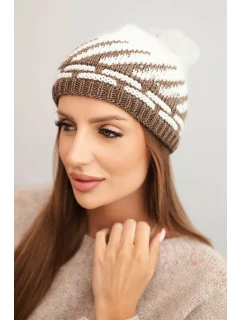 Dámská zimní čepice z vlny s geometrickým vzorem a kamínky K469 ecru