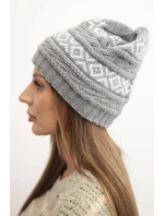 Dámská zimní čepice s vzorem a vlnou model 21725332 šedá - K-Fashion