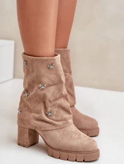 Zdobené Kotníkové Boty S Ohnutým Svrškem Na Podpatku Béžové Esadora