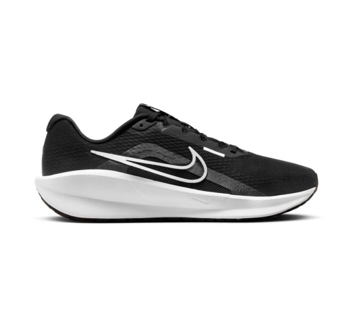 Běžecká obuv 13 M model 21203782 - NIKE Běžecká obuv 13 M model 21203782 - NIKE