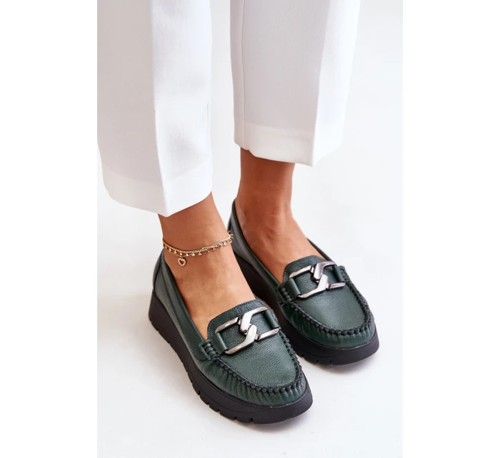 Kožené mokasíny na platformě s ozdobou tmavě zelené model 21673741 - Zazoo
