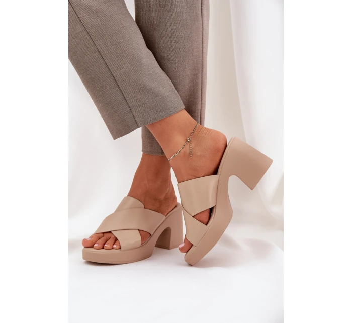 Lehké Pantofle Na Podpatku Z Eko Kůže Světle Béžové model 21684550 - Boto