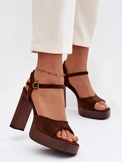 Sandály na podpatku  model 226119 Step in style