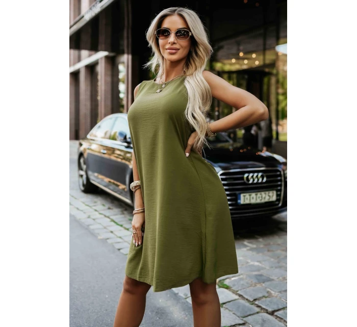 model 21335538 VICTORIA Trapézové šaty bez rukávů se zavazováním v pase khaki barva - numoco model 21335538 VICTORIA Trapézové šaty bez rukávů se zavazováním v pase khaki barva - numoco