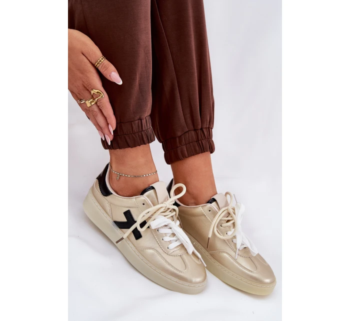 Nízké dámské sportovní boty zlaté model 21685903 - Boto Nízké dámské sportovní boty zlaté model 21685903 - Boto