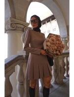 Šaty s záhyby mocca model 21295942 - Moe Šaty s záhyby mocca model 21295942 - Moe