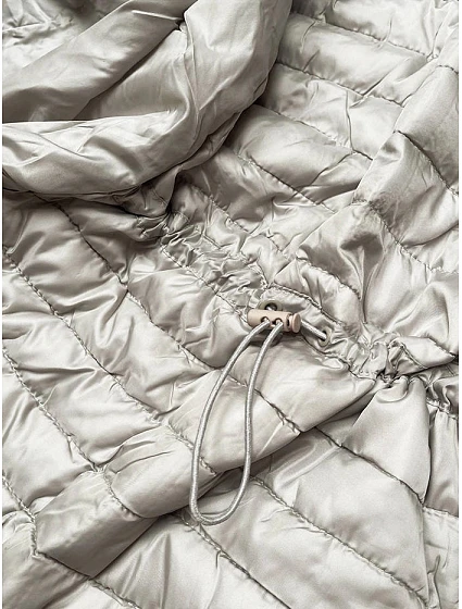 Lesklá béžová dámská prošívaná bunda model 16994025 - MINORITY Lesklá béžová dámská prošívaná bunda model 16994025 - MINORITY
