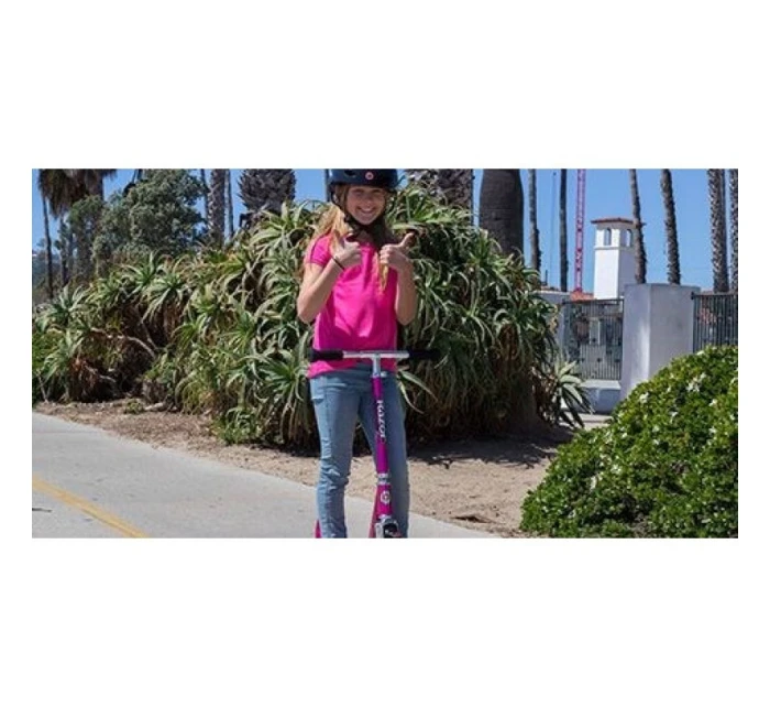 Koloběžka Razor A5 Lux 13073064 (barva růžová) Koloběžka Razor A5 Lux 13073064 (barva růžová)