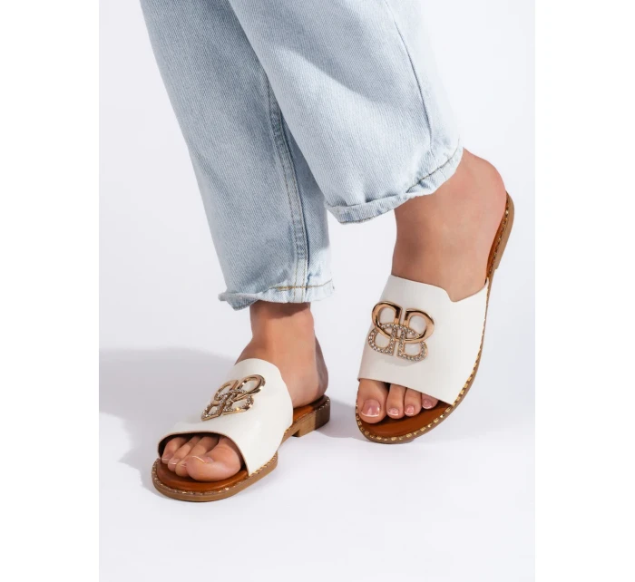 Pohodlné nazouváky dámské bílé bez podpatku Pohodlné nazouváky dámské bílé bez podpatku