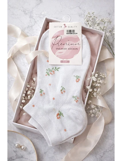 model 21120174 Dámské květinové boty 3542 - WiK model 21120174 Dámské květinové boty 3542 - WiK