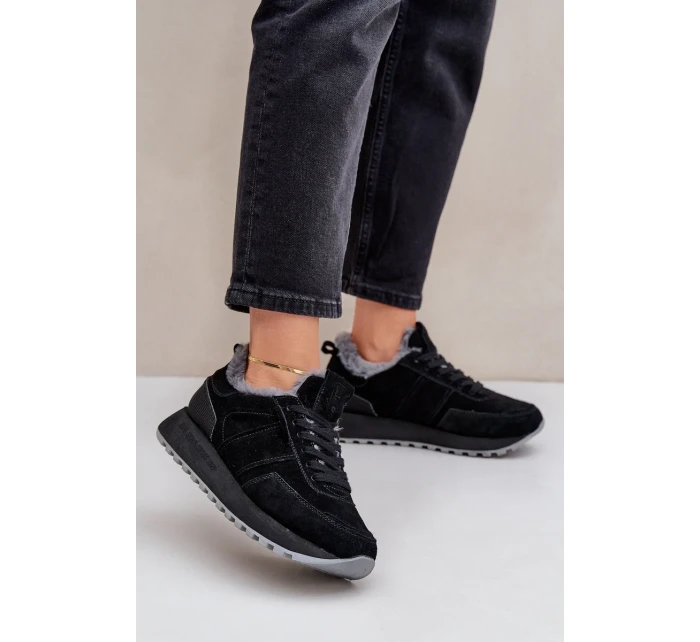 Semišové dámské tenisky s kožíškem a lesklým prvkem Big Star OO274580 Hi-Poly System černé Semišové dámské tenisky s kožíškem a lesklým prvkem Big Star OO274580 Hi-Poly System černé