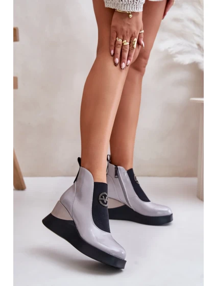 Boty na klínovém podpatku model 201547 Step in style Boty na klínovém podpatku model 201547 Step in style