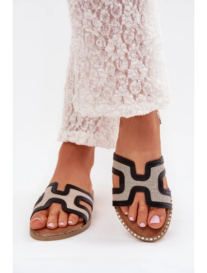 Dámské Pantofle Na Plochém Podpatku Černé model 21703847 - Boto Dámské Pantofle Na Plochém Podpatku Černé model 21703847 - Boto