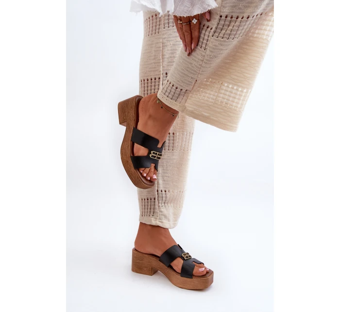 Zazoo 40412 Kožené Elegantní Dámské Žabky S Zlatým Ozdobou Černé