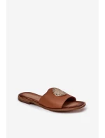 model 21686332 Kožené Pantofle Na Plochém Podpatku S Dekorací Camel - Zazoo model 21686332 Kožené Pantofle Na Plochém Podpatku S Dekorací Camel - Zazoo