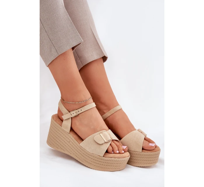Dámské Sandály Na Klínu S Přezkou Khaki Liniella Dámské Sandály Na Klínu S Přezkou Khaki Liniella