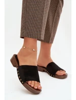 Dámské pantofle na ploché podrážce se zlatými nýty Černé Girella