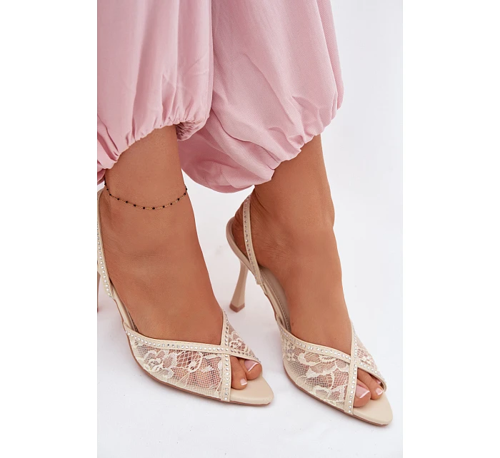 Dámské sandály na podpatku s krajkou a ozdobami Béžové Melivelle