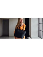 Velká kabelka VUCH Wennie QTD Black Velká kabelka VUCH Wennie QTD Black