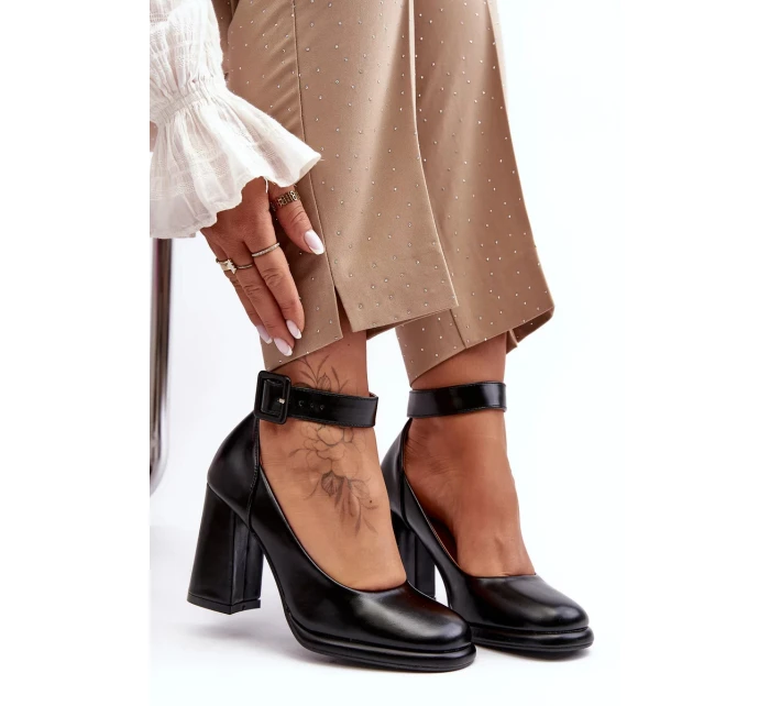 Lodičky na vysokém podpatku s přezkou, černá Idovana Lodičky na vysokém podpatku s přezkou, černá Idovana