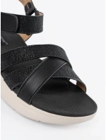 Praktické  sandály černé dámské platforma