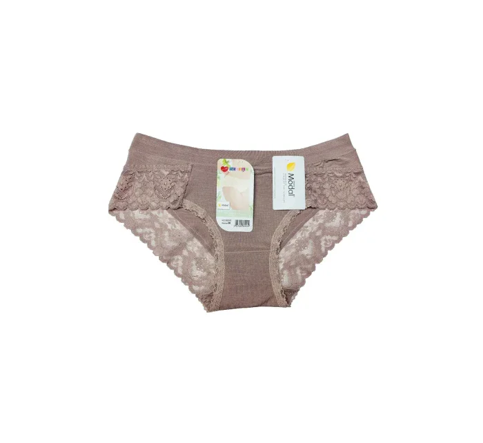 Figi model 21303177 A'12 modal - DC Girl