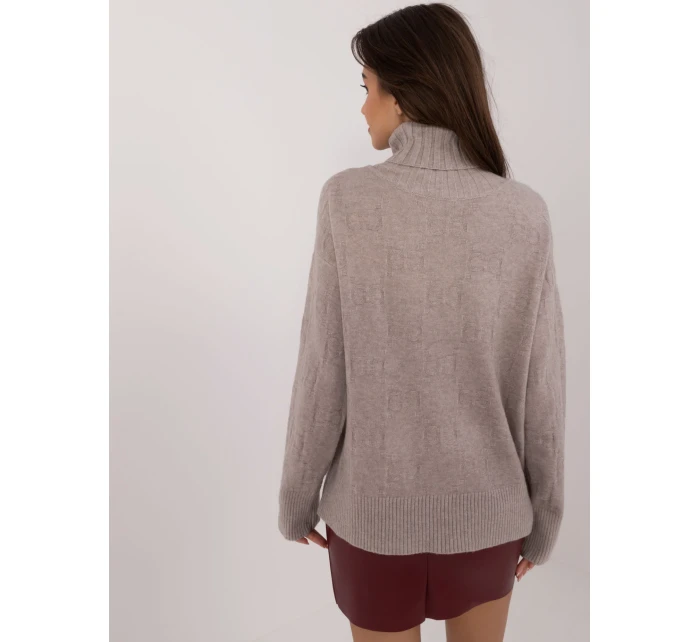 Sweter AT SW beżowy model 20470362 - FPrice Sweter AT SW beżowy model 20470362 - FPrice