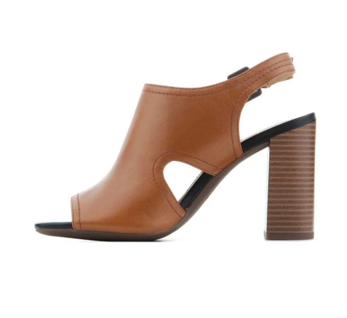 D  Caramel  dámské model 21323638 - Geox