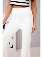 Dámské kalhoty máslíčko s rozšiřující se nohavicí ecru Dámské kalhoty máslíčko s rozšiřující se nohavicí ecru