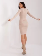 Sukienka RV SK model 18843735 jasny beżowy - FPrice Sukienka RV SK model 18843735 jasny beżowy - FPrice