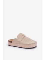 Dámské sandály zdobené zirkony na platformě béžové Deorani Dámské sandály zdobené zirkony na platformě béžové Deorani