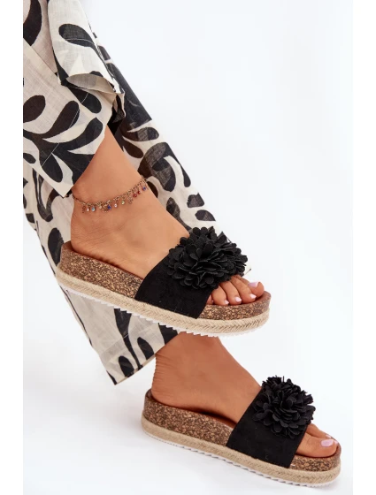 Dámské pantofle na platformě s ozdobnými květinami – černé