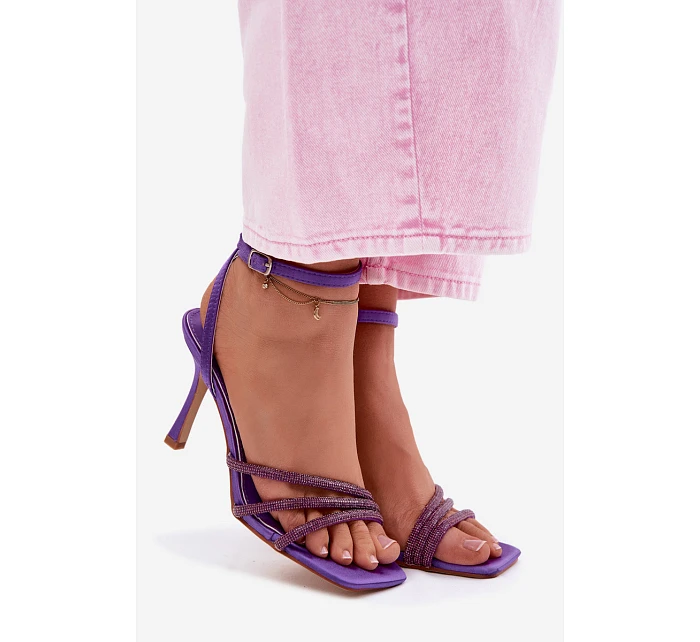 Dámské sandály na podpatku s pásky a kamínky Fialové Chiara