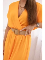 Dlouhé šaty s ozdobným páskem pomeranč