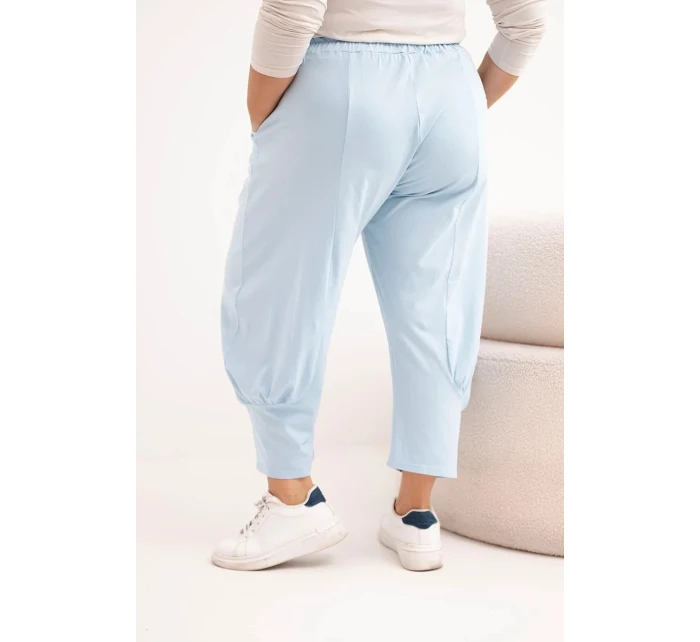 Dámské kalhoty Plus Size s nízkým model 21924467 a gumou v pase modré - K-Fashion