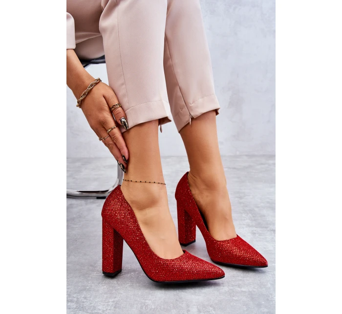 Lesklé lodičky Na Podpatku model 21607451 - Boto Lesklé lodičky Na Podpatku model 21607451 - Boto