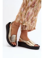 Zazoo 2893 Dámské kožené sandály na tlusté podrážce zlaté Zazoo 2893 Dámské kožené sandály na tlusté podrážce zlaté