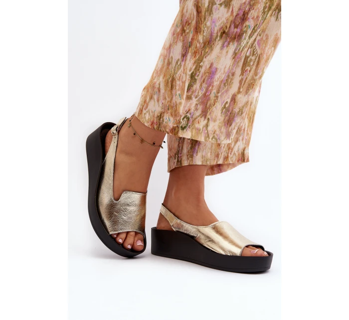 Zazoo 2893 Dámské kožené sandály na tlusté podrážce zlaté Zazoo 2893 Dámské kožené sandály na tlusté podrážce zlaté