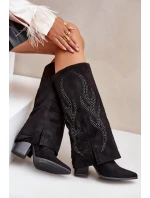 Zdobené kozačky s ohrnutým svrškem na podpatku černé model 21681562 - Boto