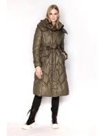 Péřová bunda v olivové barvě se stojáčkem a kapucí model 21244376 - Ann Gissy Péřová bunda v olivové barvě se stojáčkem a kapucí model 21244376 - Ann Gissy