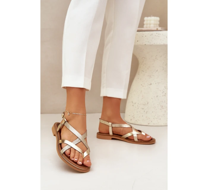 Kožené Ploché Sandály S Pásky Zlaté model 21683991 - Zazoo Kožené Ploché Sandály S Pásky Zlaté model 21683991 - Zazoo