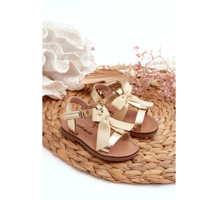 Dětské sandálky S Mašlí Na Suchý Zip Zlaté Joratia Dětské sandálky S Mašlí Na Suchý Zip Zlaté Joratia