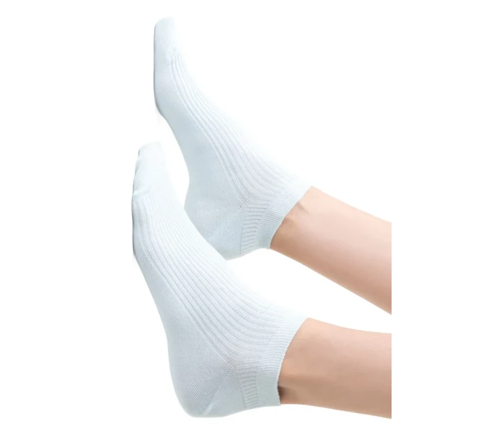 DÁMSKÉ PRUHOVANÉ PONOŽKY 137