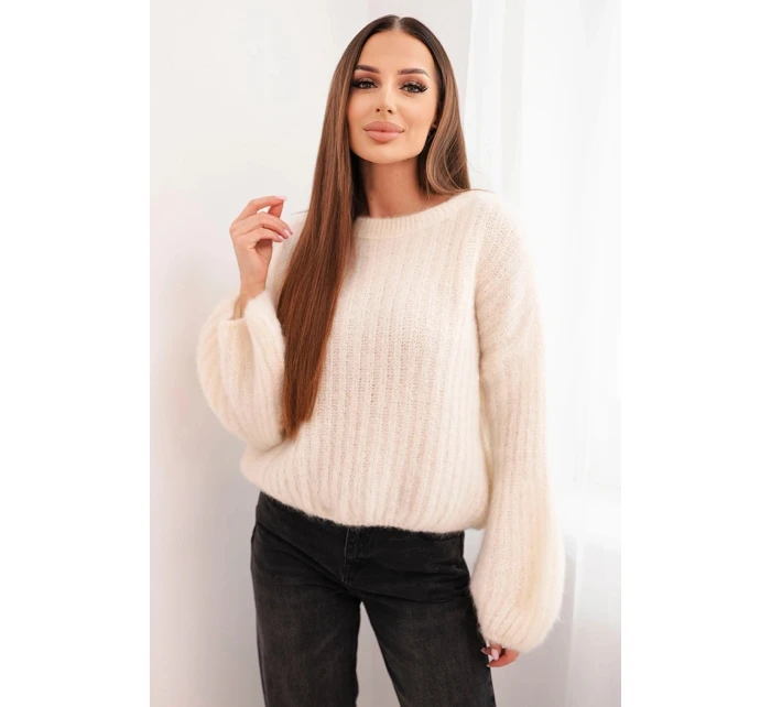 Dámský svetr z mohairu s buflovými rukávy ecru Dámský svetr z mohairu s buflovými rukávy ecru