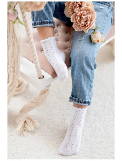 Dětské ažurové ponožky – bílé