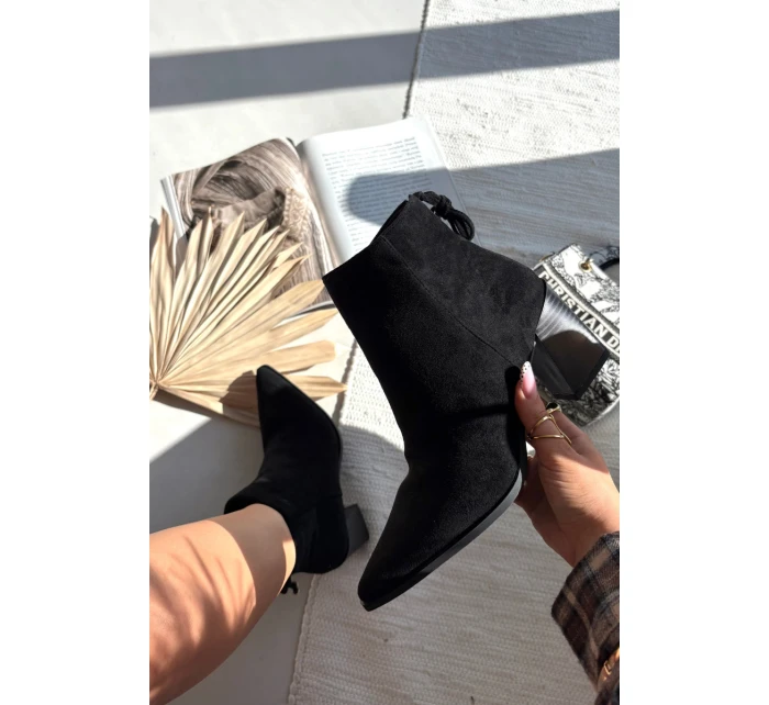 Dámské botky na podpatku s vázáním Halisse – černé Dámské botky na podpatku s vázáním Halisse – černé